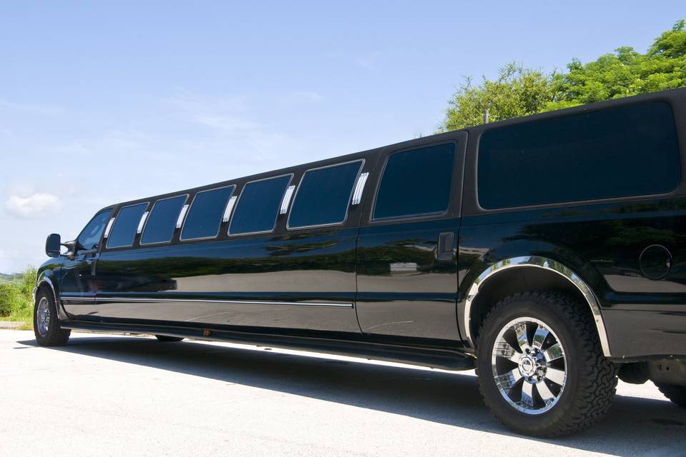 The Ultimate Transport Experience with Mississauga Limo